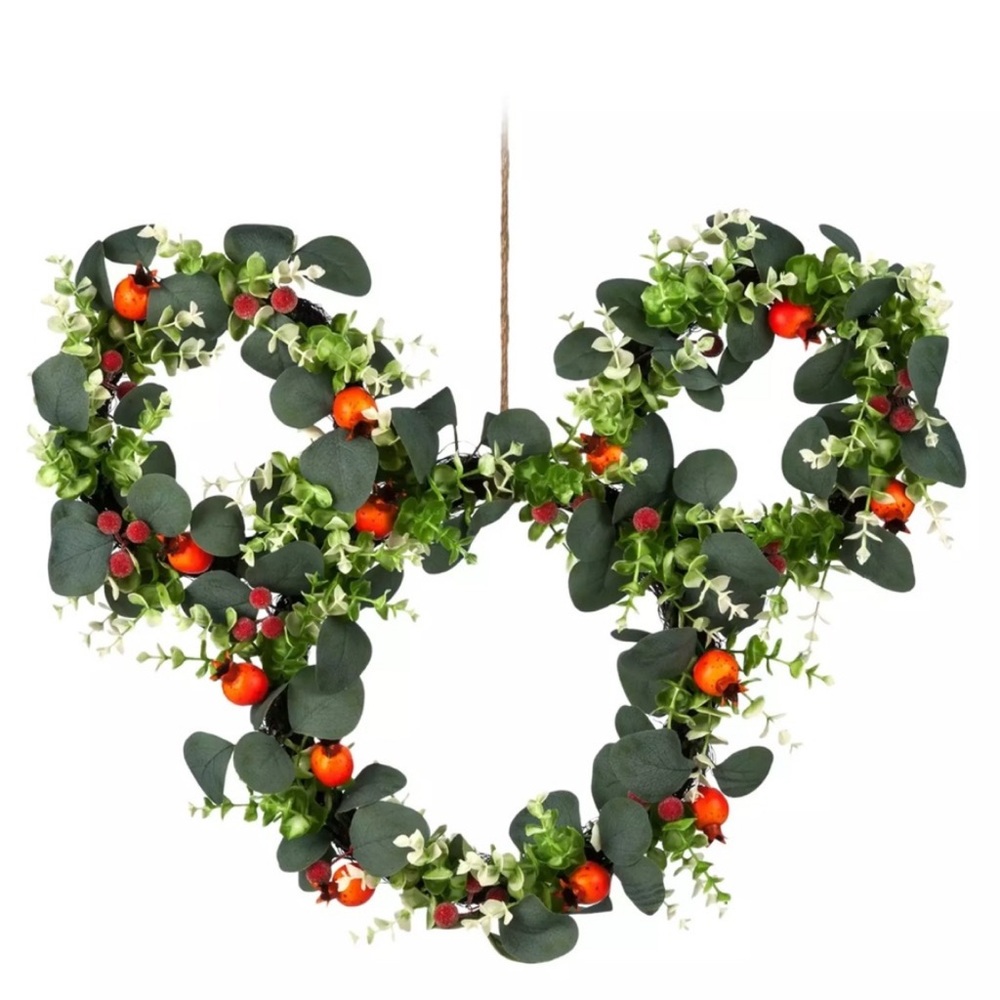 Disney Wreath - Christmas Homestead Mickey Icon